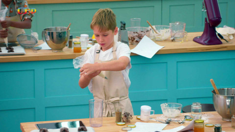 Peče celá Británie Junior - Peče celá Británie Junior IX