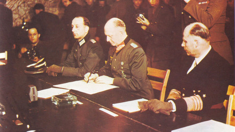 Konec války v barvě - 4/5 Bezpodmínečná kapitulace