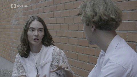 Proudy - 9/12 A přece se točí