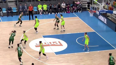 Basketbal - ZVVZ USK Praha - Žabiny Brno