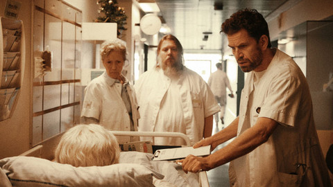 Království - 2/5 Kongres tančí