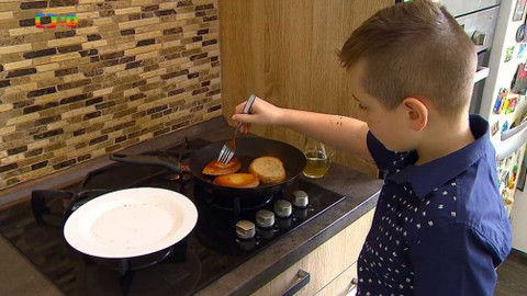 Draci v hrnci - Opeč suchý chléb a hostinu máš hned