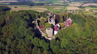 Krajinou příběhů českých hradů známých i neznámých II