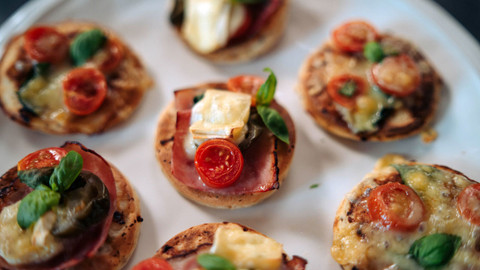 Menu pro Emu - 10/12 Máme toho plné zoubky