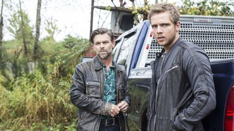 Batesův motel - 2/10 Stín pochybnosti