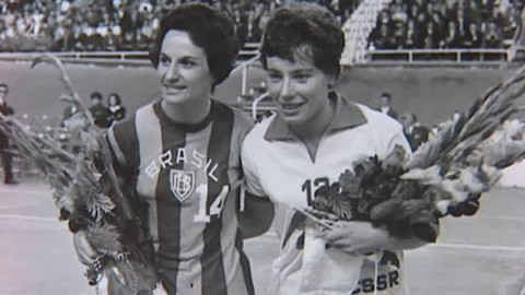 Pocta basketbalovým legendám - Olga Mikulášková - Kyzlinková