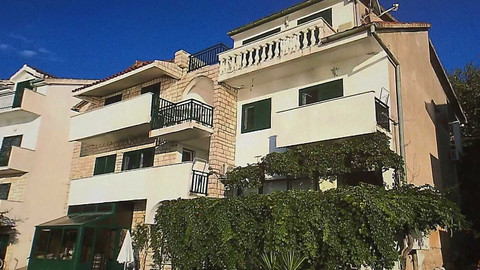 Černé ovce - 2. dubna