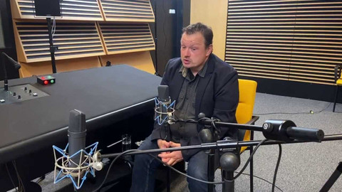 Background ČT24 - Mikuláš Kroupa