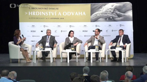 Broumovské diskuse - Hrdinství a odvaha v politice