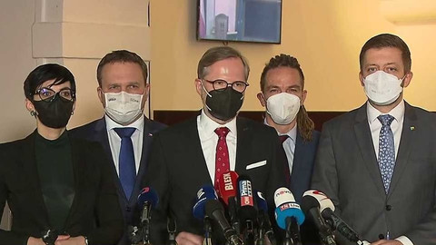 90’ ČT24 - Hlasování o důvěře vlády den druhý