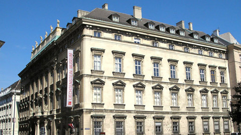 Hrady a zámky - bílá místa naší historie - Láska, přátelství, čest a věrnost znamenají víc než bohatství