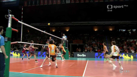 Liga mistrů ve volejbalu - Berlin Recycling Volleys - VK Lvi Praha