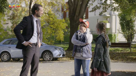 Agent v kapse - Proti sobě