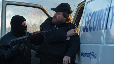 Život a doba soudce A.K. - 7/13 Palebná síla