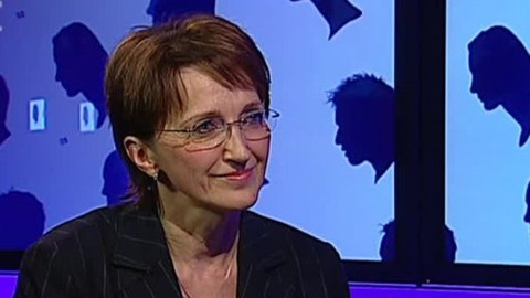 Před půlnocí - 1. února 2012