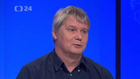 90’ ČT24 - Jak předcházet a trestat řádění sportovních fanoušků?