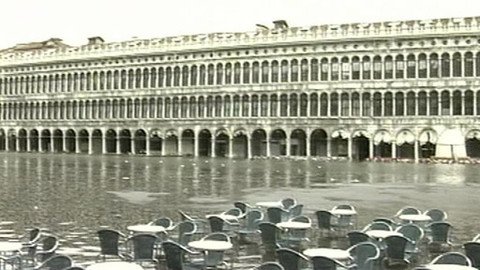 Turbulence - 4. listopadu 2012