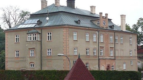 Vráceno v restituci - 1/8 Čtyři století