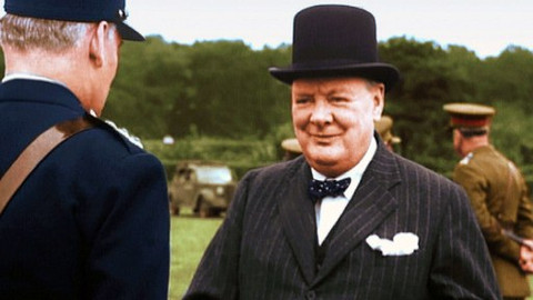 Druhá světová válka v barvě - 3/13 Šach Británii