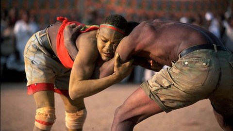 Až na kraj světa - 11/13 Tajemství černých faraonů