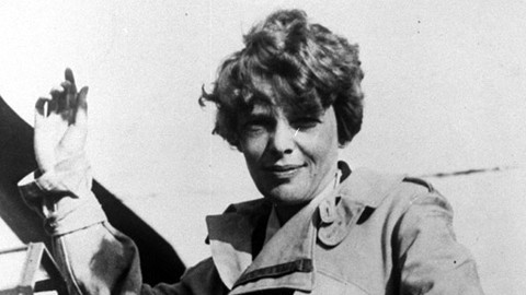 Neobyčejné ženy - 10/13 Amelia Earhartová