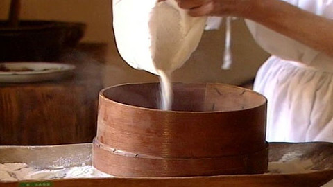 Pod pokličkou - Jen z vesnické krmi vaše tělo vrní