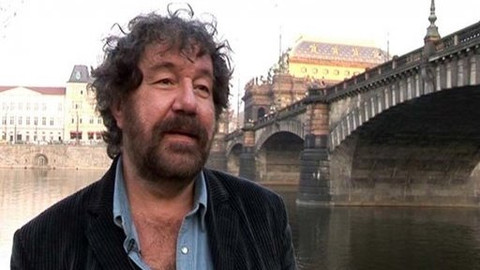 Q - 22. března 2007