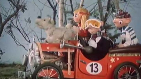 Znovu u Spejbla a Hurvínka - Závod do vrchu