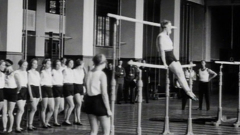 Heydrich - konečné řešení - 35/44 Dáme si do bytu dva mimopražské