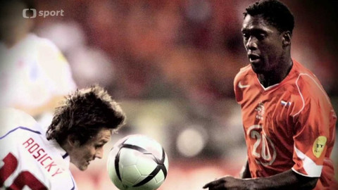 Fotbalové ikony - Raul vs Villa / Seedorf vs Sneijder / anglický all-star tým