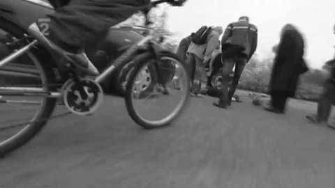 Než přijede záchranka - 4/13 Pomoct dokážou i děti