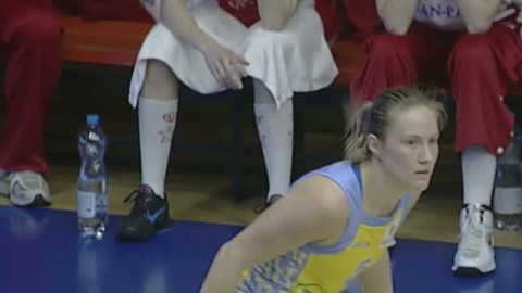 Evropská liga v basketbalu - ZVVZ USK Praha - Wisla Can-Pack Krakov