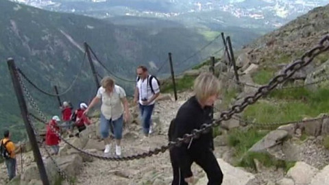 Archiv ČT24 - Na vrchol Sněžky