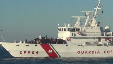 Mimořádné pořady ČT24 - Tragédie ve Středozemním moři