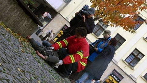 Exit 316 - Mise - Z pasti do propasti