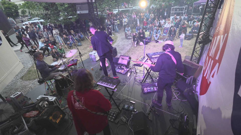 ČT na MFF Karlovy Vary - Květy