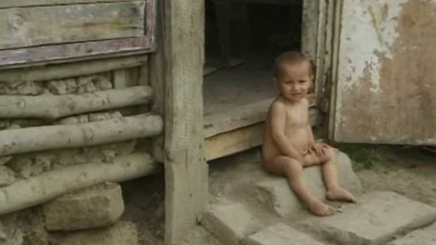 Člověk v tísni - Keď začne padať dážď, utekáme na kopec