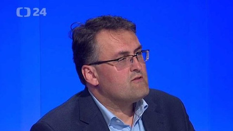 90’ ČT24 - Facebook a jak zacházíme s daty