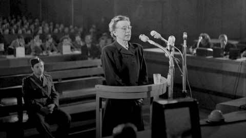 Proces H - 1/10 Den první