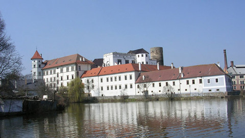 Hrady a zámky - bílá místa naší historie - Ukaž nám své cesty, pane