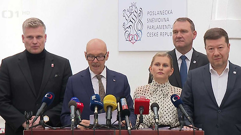 Nedělní debata - 19. dubna 12:00
