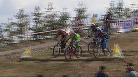 Cyklistika - M ČR horských kol ve four crossu Tošovice