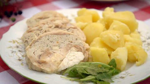 Boží dar - příběhy českých potravin - 2/5 Příběh kuřete a kuřecí rolády