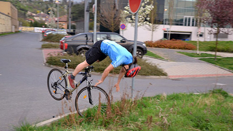 Besipky - Přilba pro cyklistu