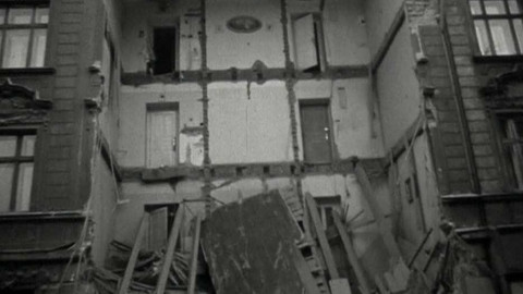 Z metropole - Zřícený dům Na Pankráci