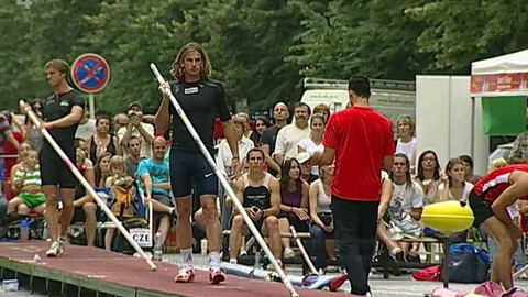 Skok do výšky - Novinářská laťka