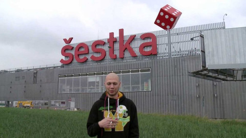 Pološero - V osmnácti na ulici