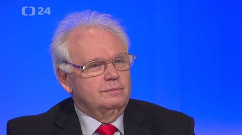 90’ ČT24 - Péče o seniory v Česku