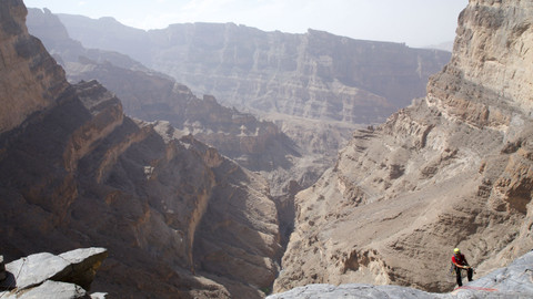 Dobrodružství do neznáma - 6/10 Omán, pouštní kaňon