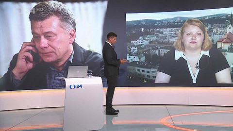 90’ ČT24 - Piráti versus ministr Blažek?